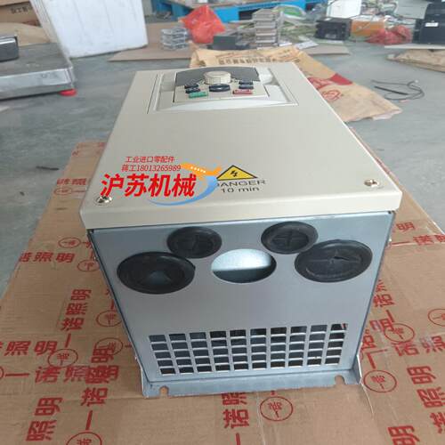 大变频器300F-T4-0015-BA 三相 15KW 功