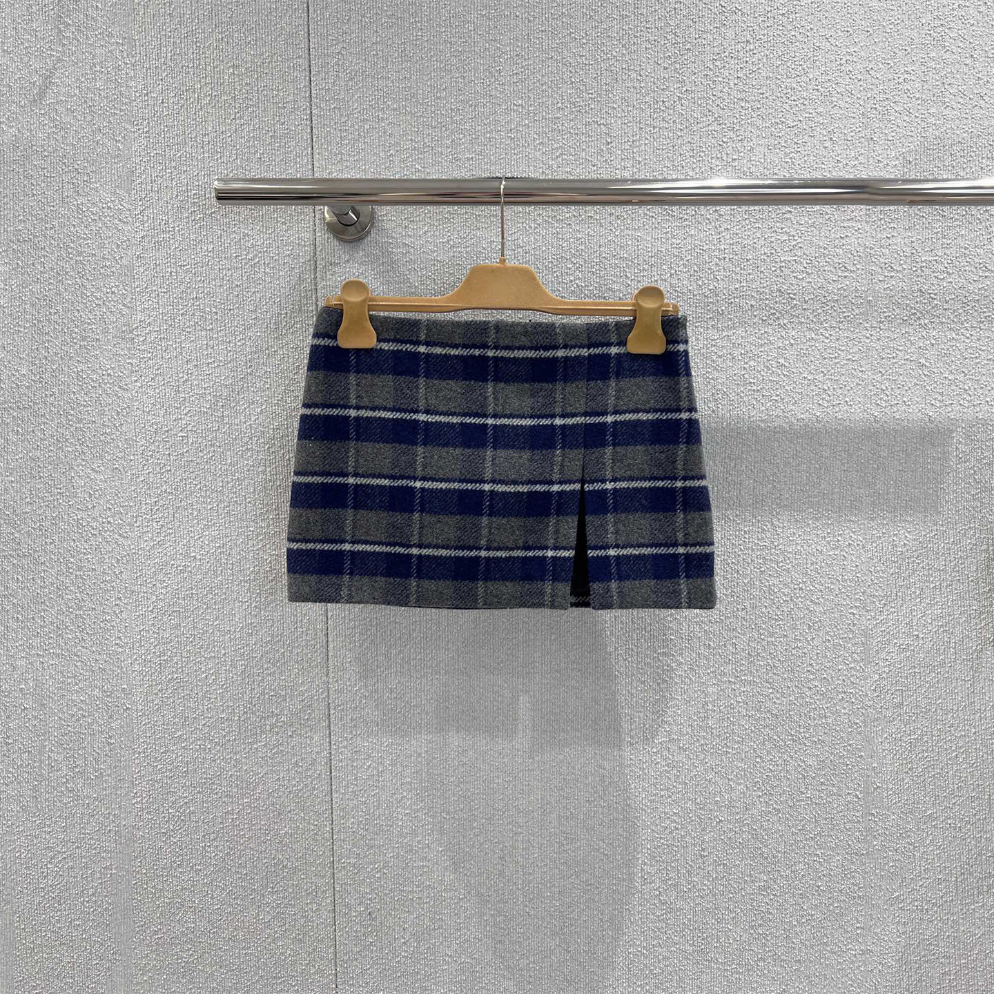 乌泽尔 绵羊毛学院风撞色格纹毛呢半身裙女高腰显瘦百搭短裙子