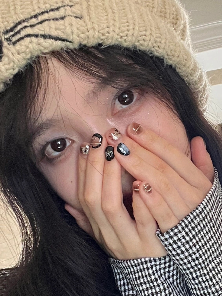 烟熏少女|y2k千禧系列暗黑焦糖琥珀撞色高级感美甲小众短款穿戴甲