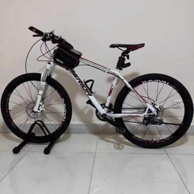 自行车停车架室内支架组合停车架便捷式山地公路车停车架自行车架