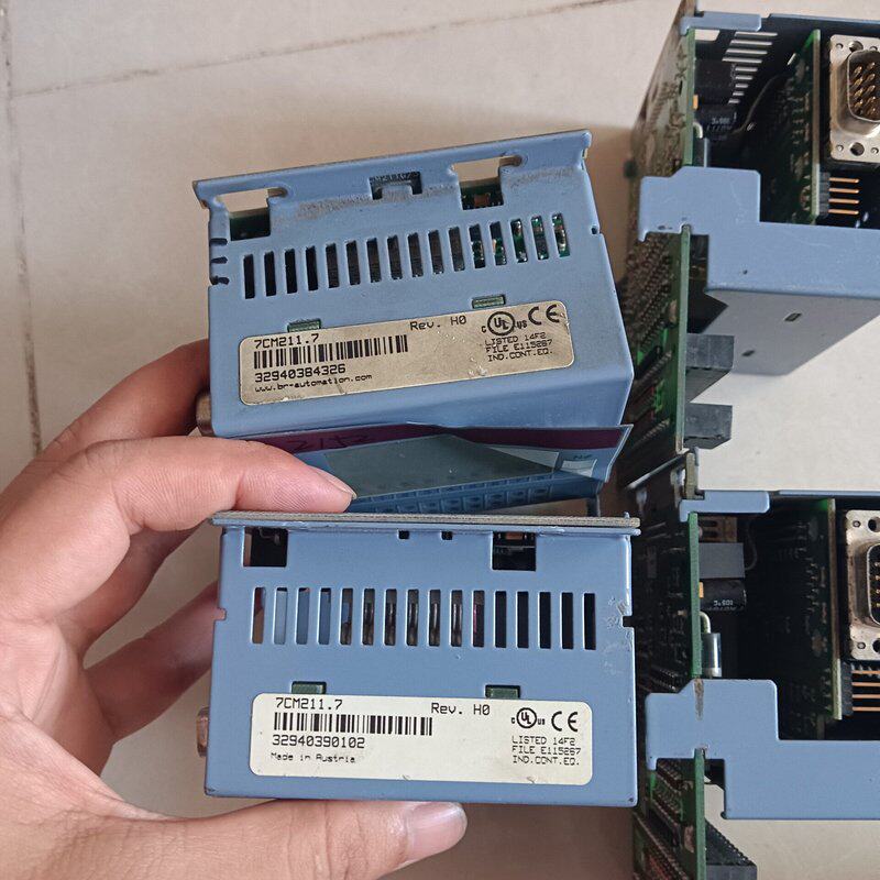 维修CM211 7CM211.7 PLC模块，议价