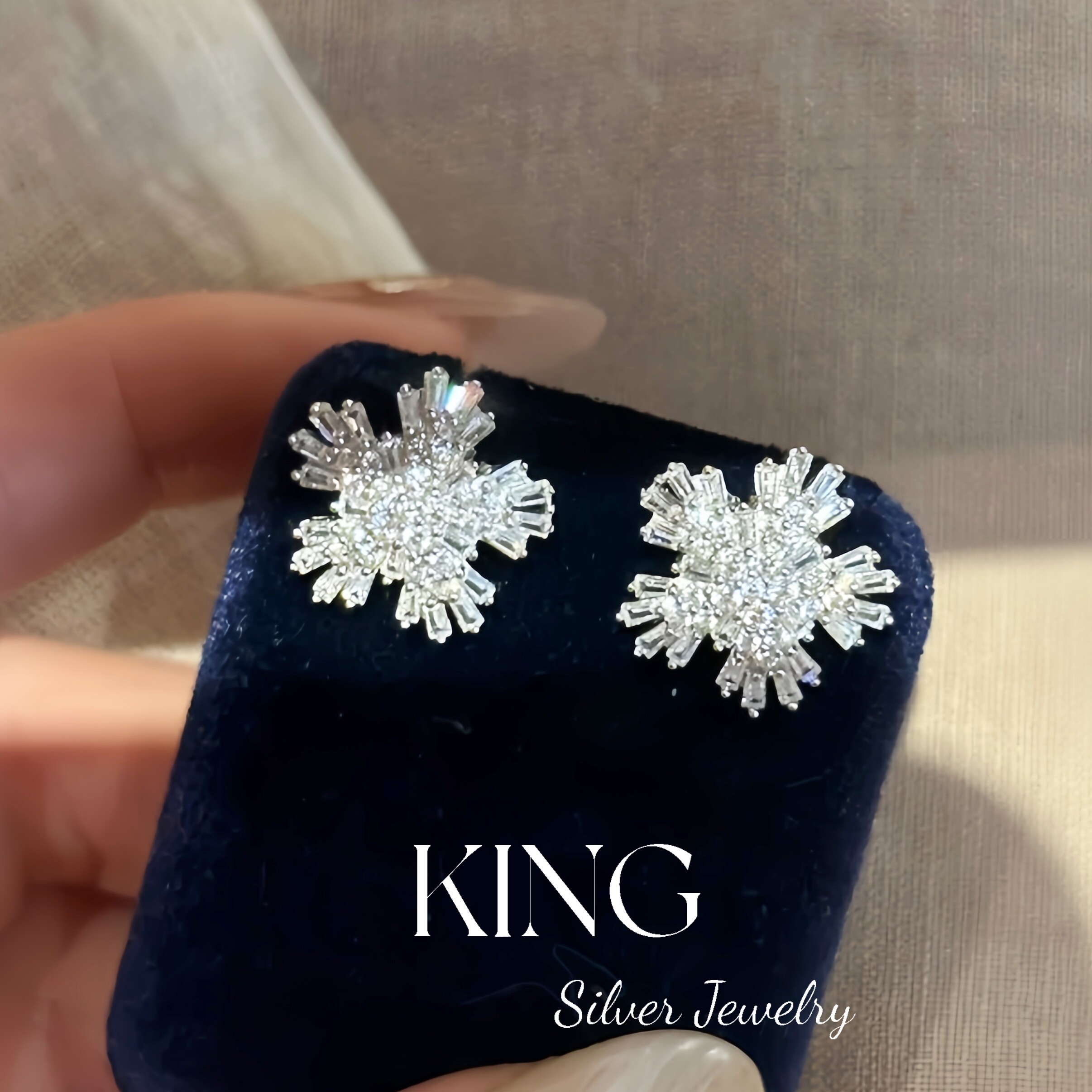 king银饰珠宝S925银雪花耳钉