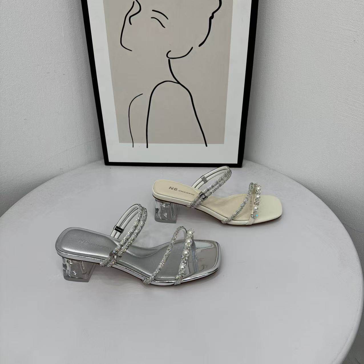 透明粗跟一字拖鞋女2026夏季新款法式高跟鞋外穿时尚中跟凉拖鞋女