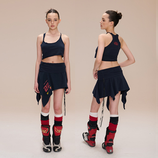 COZYDOLL复古芭蕾风做旧赛车运动风印花拼接不规则短裙显瘦半身裙