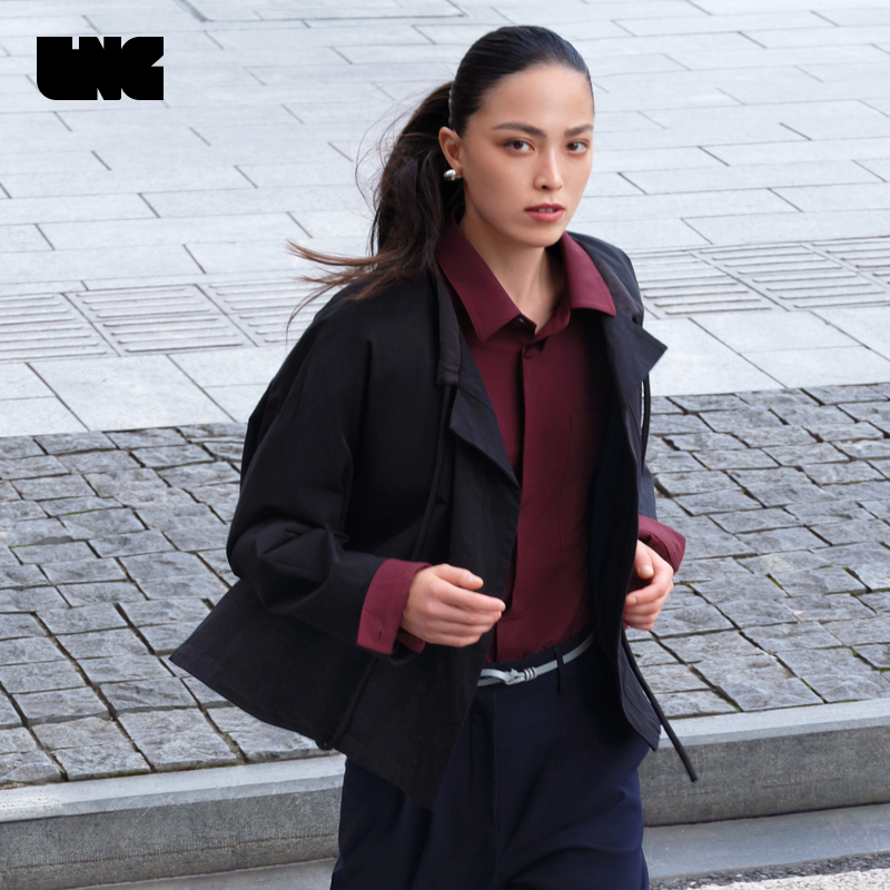 LNG翻领长袖秋季红衬衫长袖