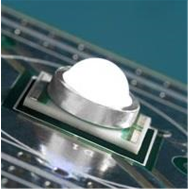 XREWHT-L1-0000-009A7《White 80.6lm XLamp XR-E LED》