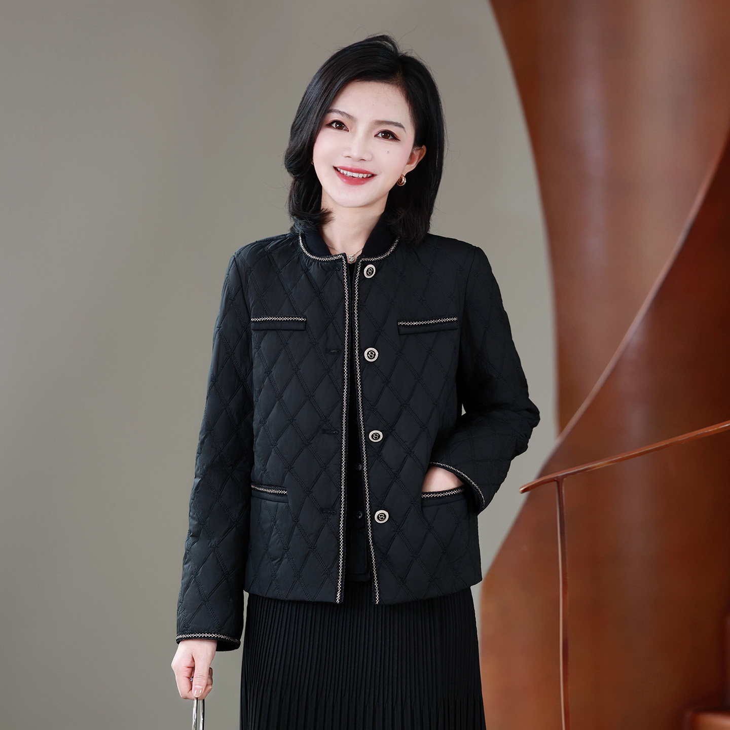 枫竺阿楠黑色显瘦保暖棉服外套女