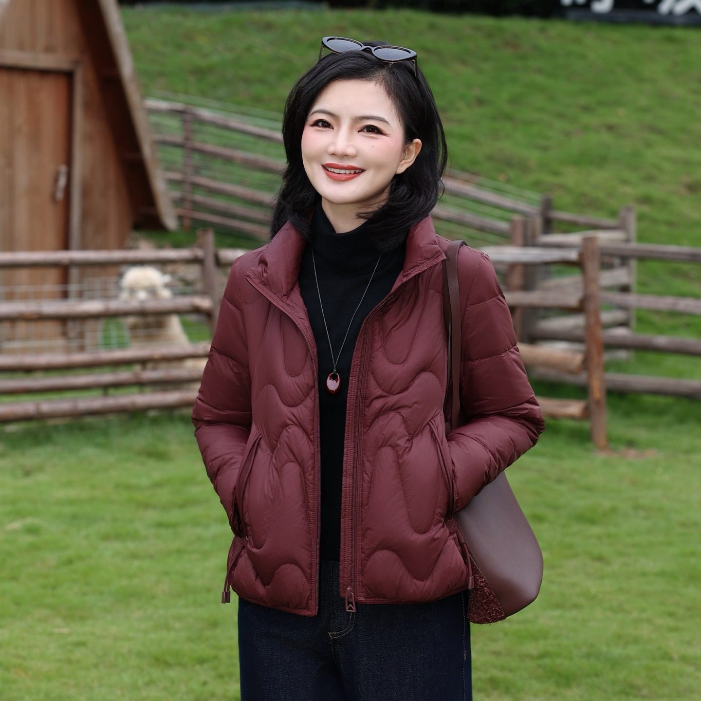 简约立领90白鸭绒保暖羽绒服女