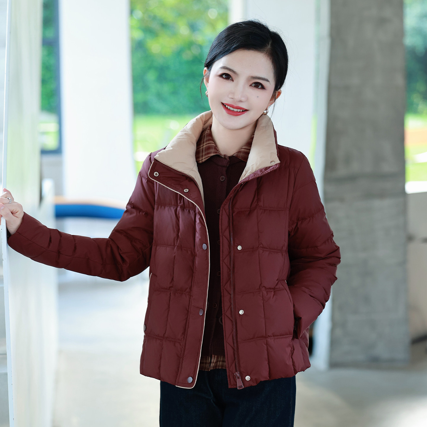 90白鸭绒立领撞色羽绒服秋冬简约