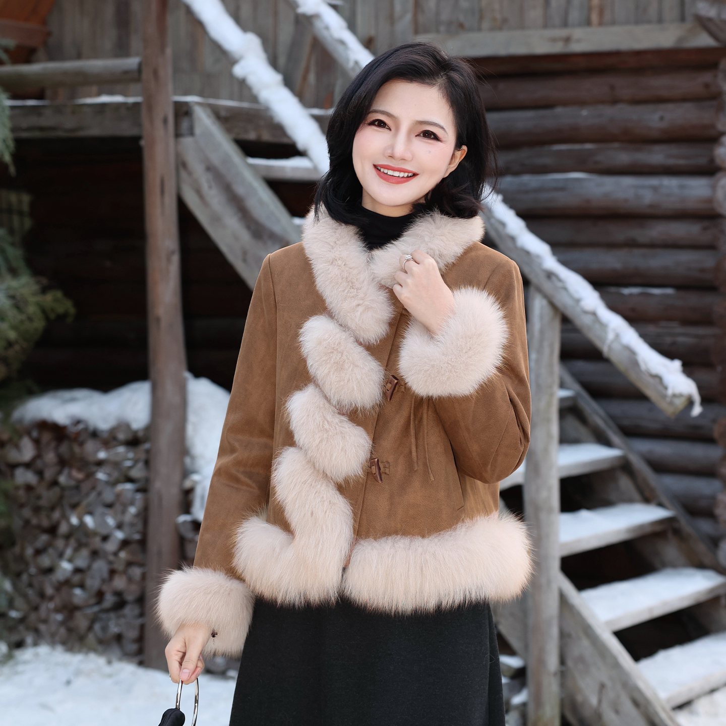 高奢贵气狐狸毛保暖羽绒服