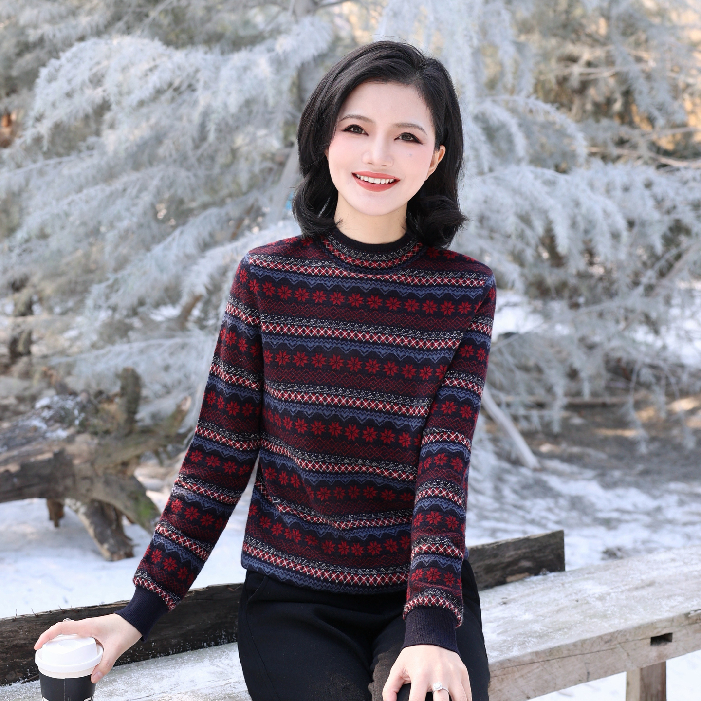 费尔岛提花半高领全羊毛针织衫女