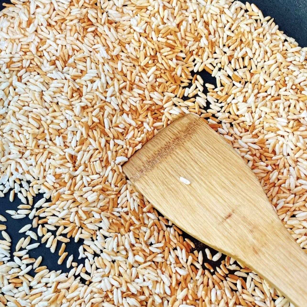 铁锅炒红枣陈皮姜米茶 烤焦枣小米姜丝泡水喝 紫苏姜茶祛调理湿寒