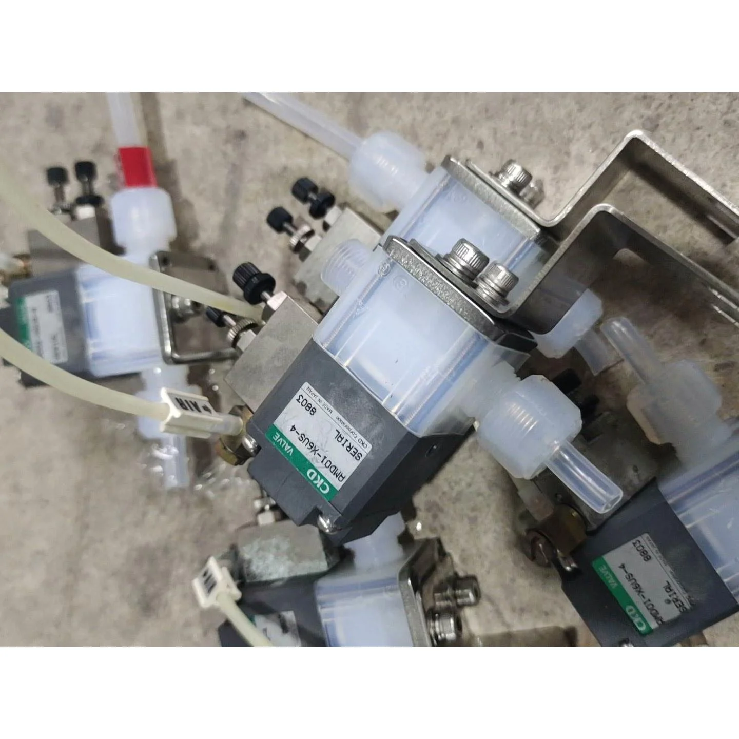 非标价CKD：AMD01-X6US－4.....有10个，AMD0议价