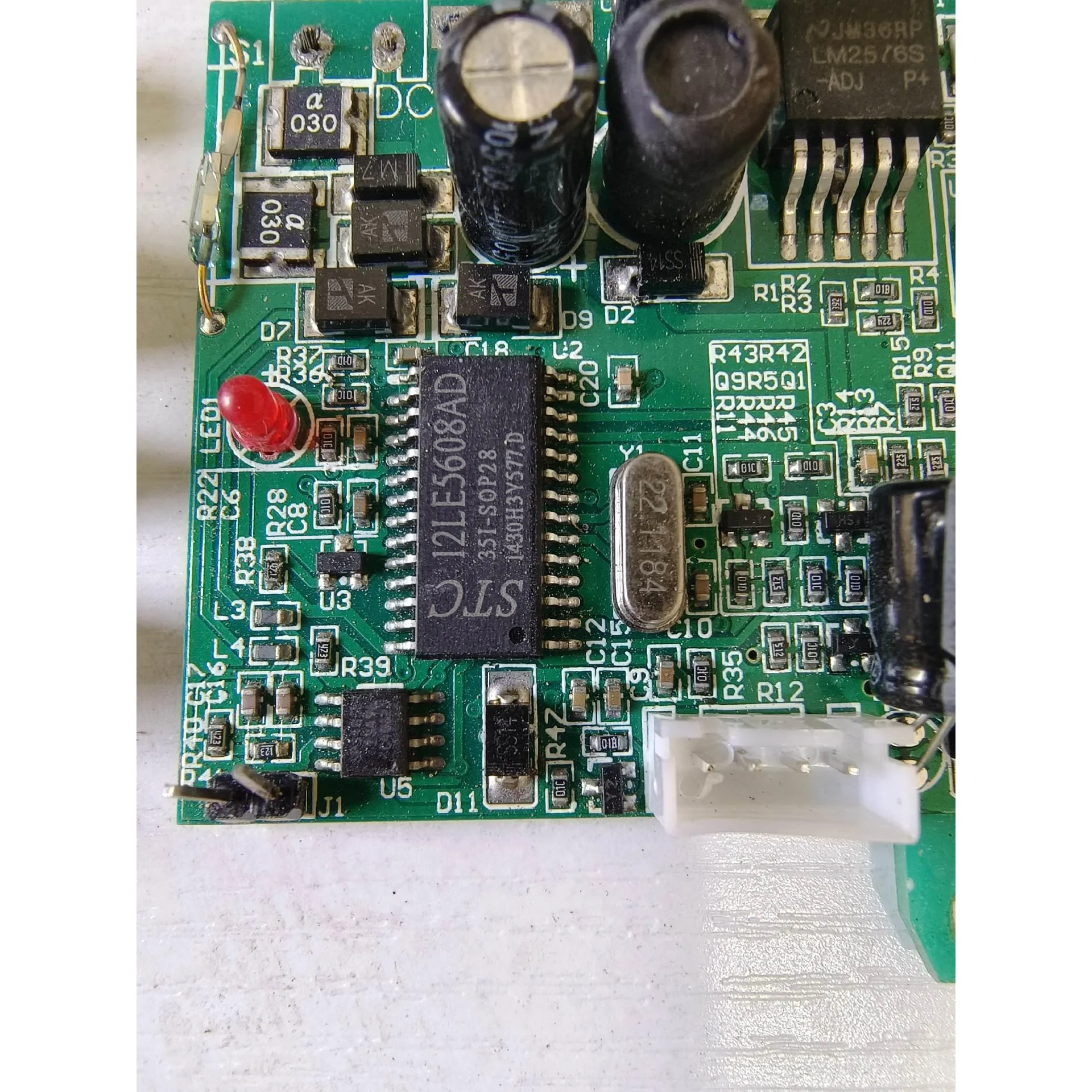 非标价一色板，STC12LE5608AD一35l一SOP28，LM议价