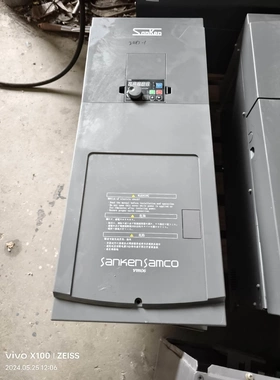非标价三肯VM06 45/55KW，有三台，成色如图，需要的联议价