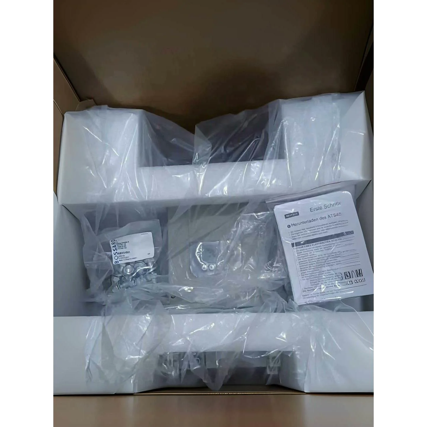 非标价施耐德软启动器ATS48C11Q，全新带包装，6台，55KW议价