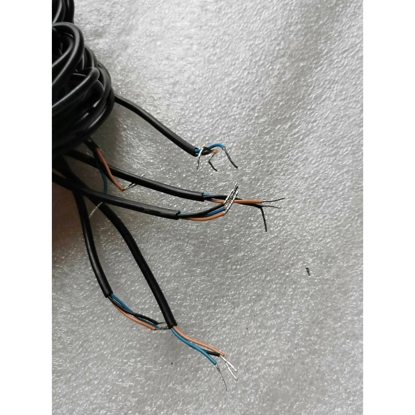 非标价库存全亚德客光电开关DS1-GN，标价是单价 数量3议价