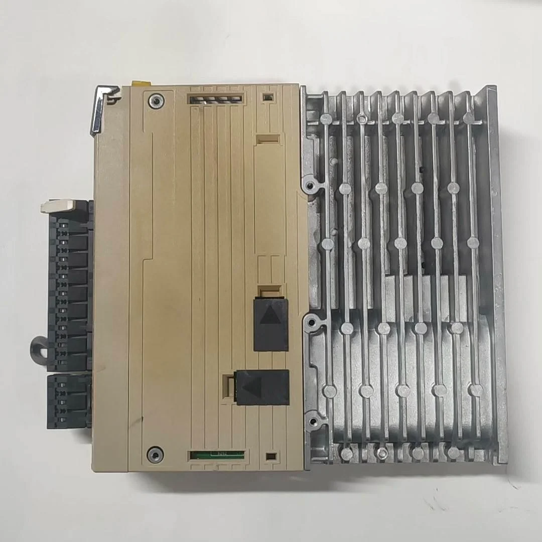 非标价SGDV-2R8A11B002000，安川PLC，二手拆机原议价