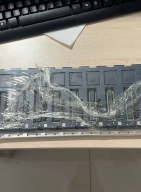 非标价IC695CHS012-BA 12卡槽底板，功能正常 有裂议价