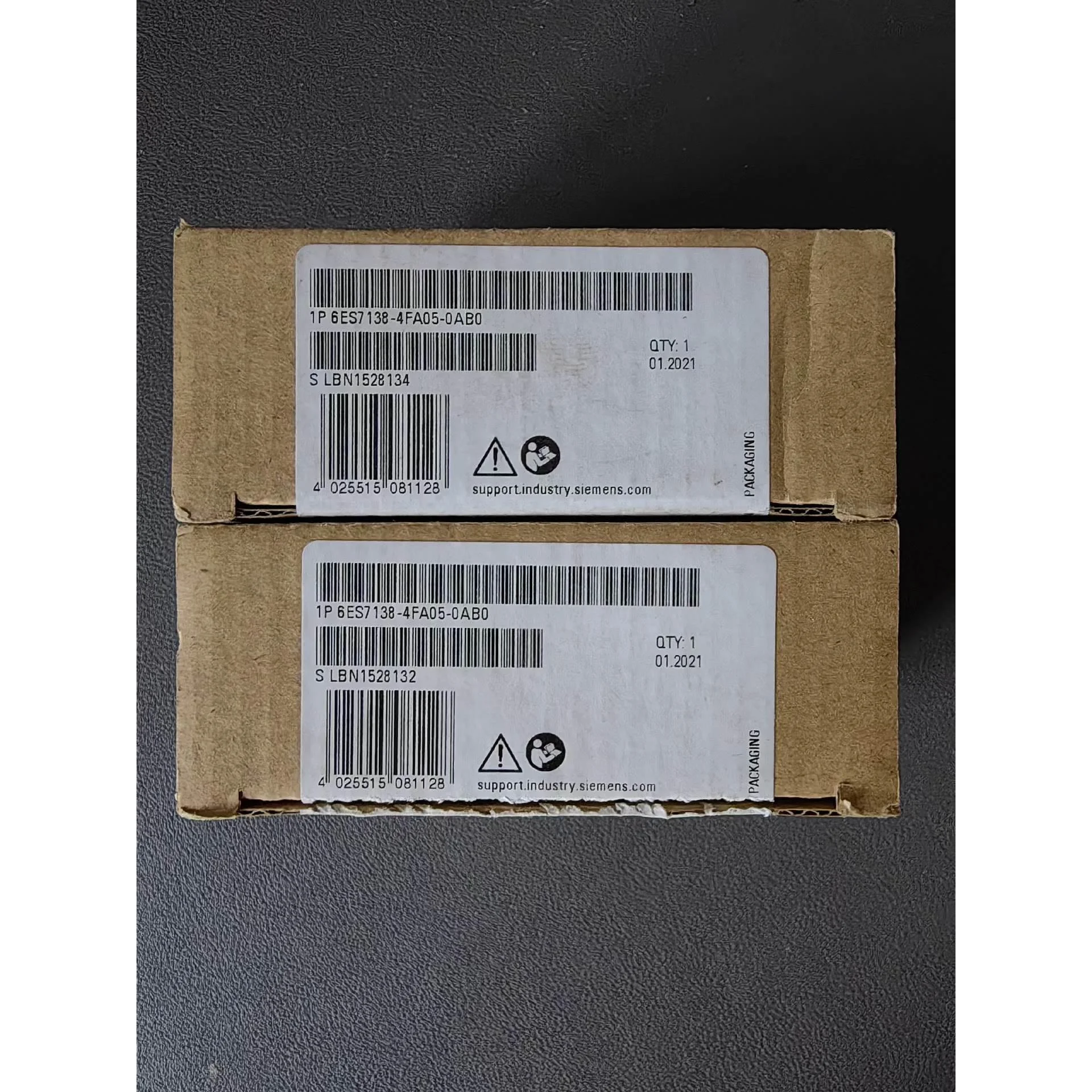 非标价138-4FA05西门子PLC模块全新原装仅开封箱说全编码一议价