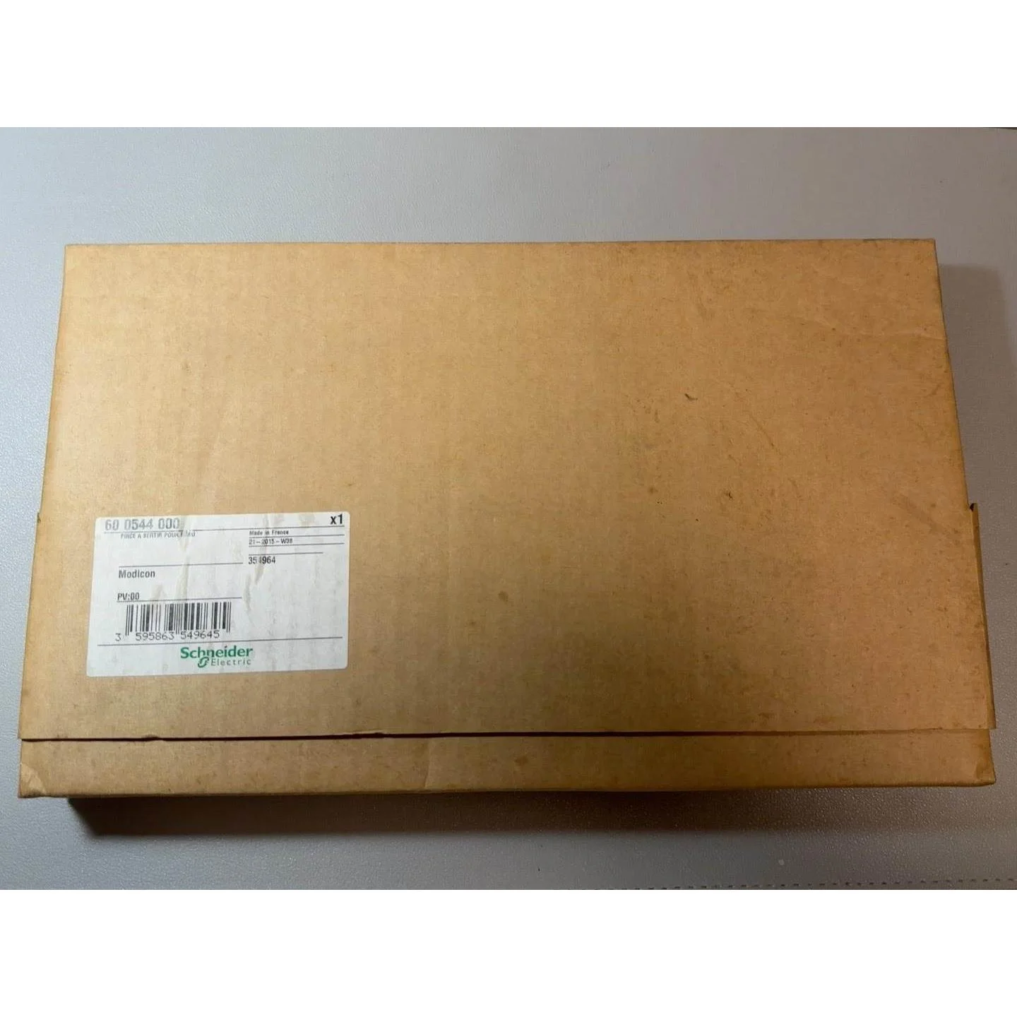 非标价施耐德全新原装600544000，数量2个，单价1319.3议价