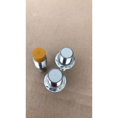 非标价欧姆龙接近开关，E2E-X14MD1-P1.磁感应开关，NP议价