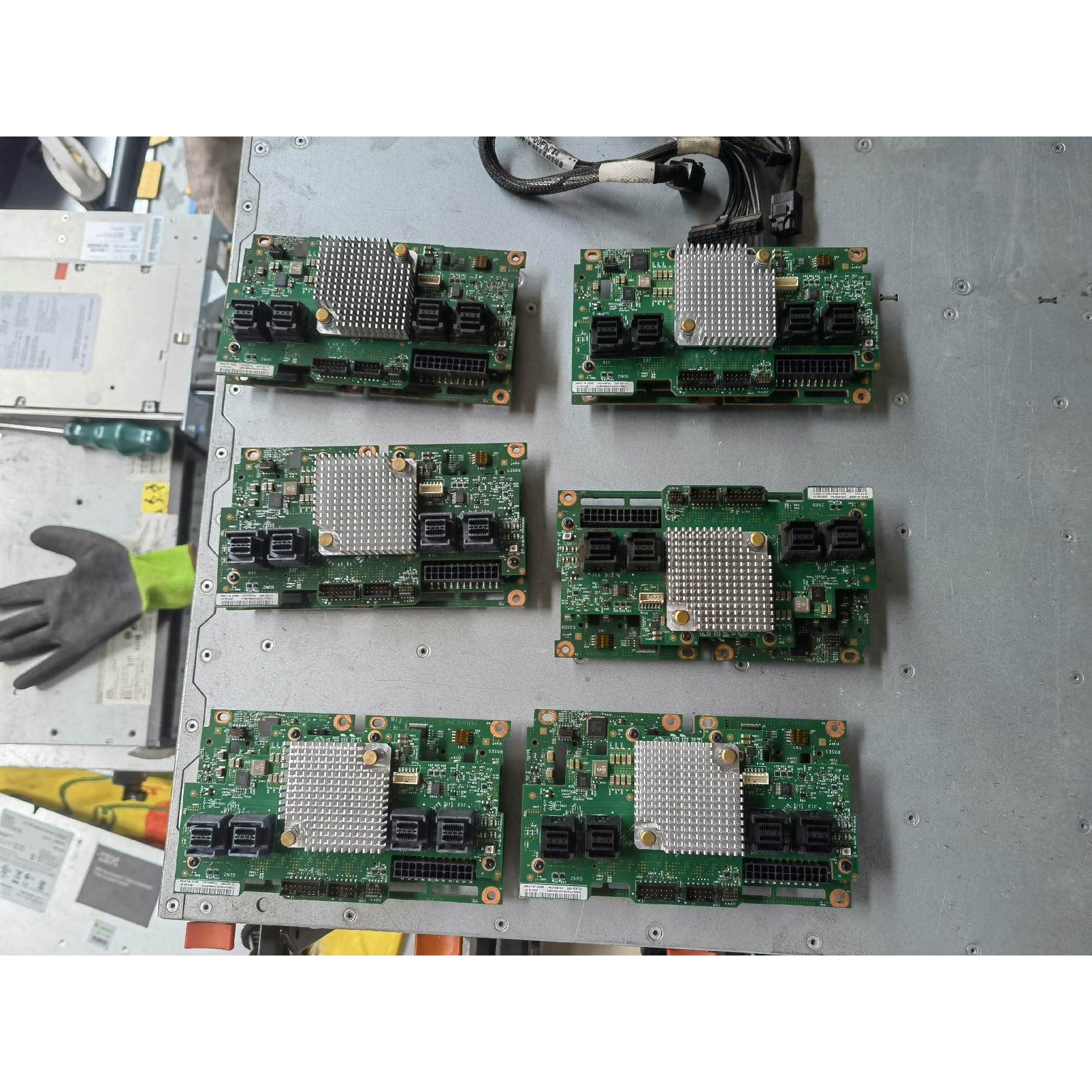 非标价IBM X3650M5 硬盘扩展背板00FK661 00AG议价