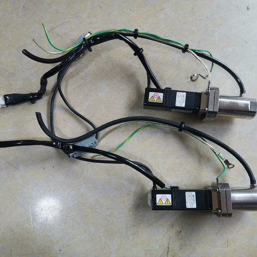 非标价SGMMV-A3A2K-NS21安川小马达，成色如图，拍前询议价