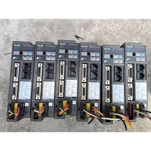 非标价RYC101D3-VVT2富士驱动器，100瓦需要的朋友联系议价