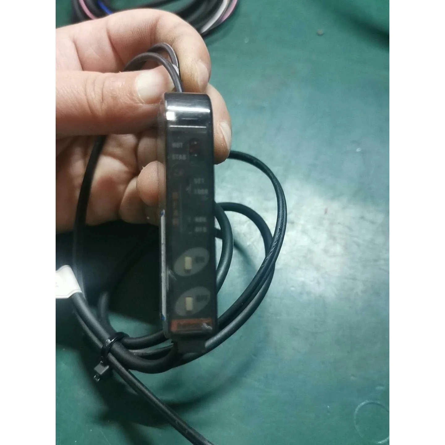 非标价Autonics光纤放大器BF4R，数量一个实拍成色如图，有议价