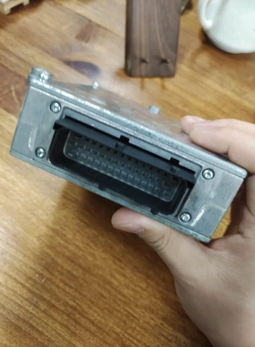 非标价沃尔沃发电机组CIU 874239，全新拆机。议价