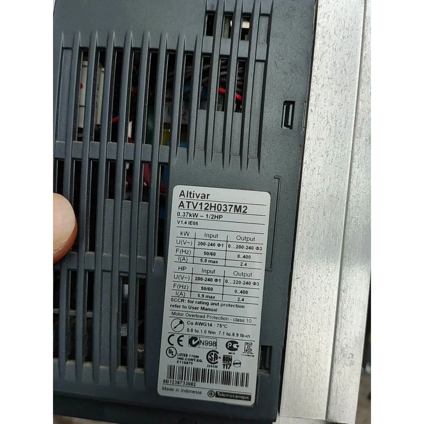 非标价施耐德变频器ATV12H037M2议价