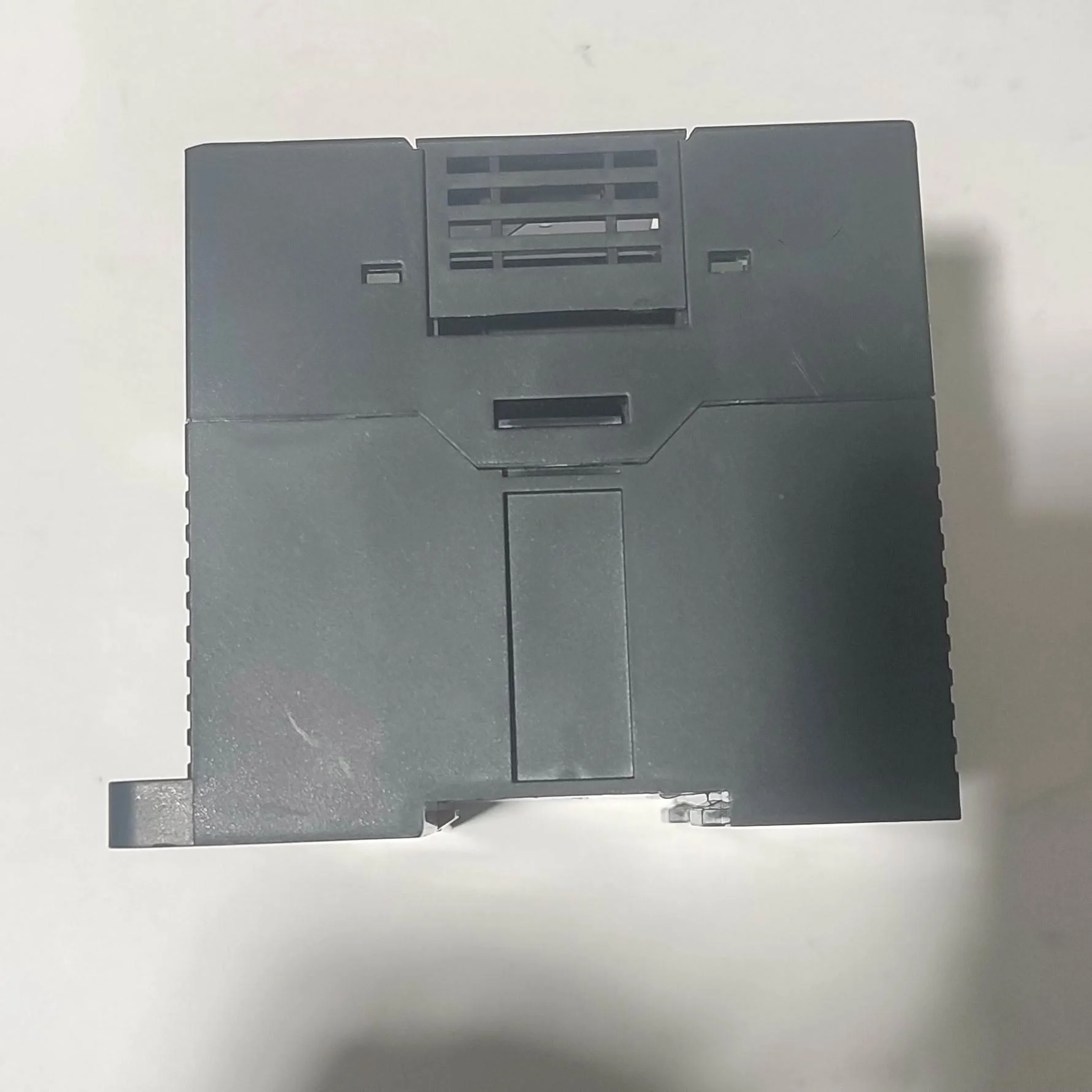 非标价CP1L-L14DR-A，欧姆龙PLC，二手拆机原装正品，已议价