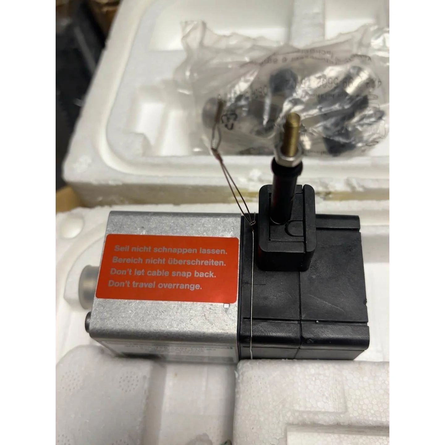 非标价ASM 原装拉绳式移位传感器WS10SG-750-420T-议价