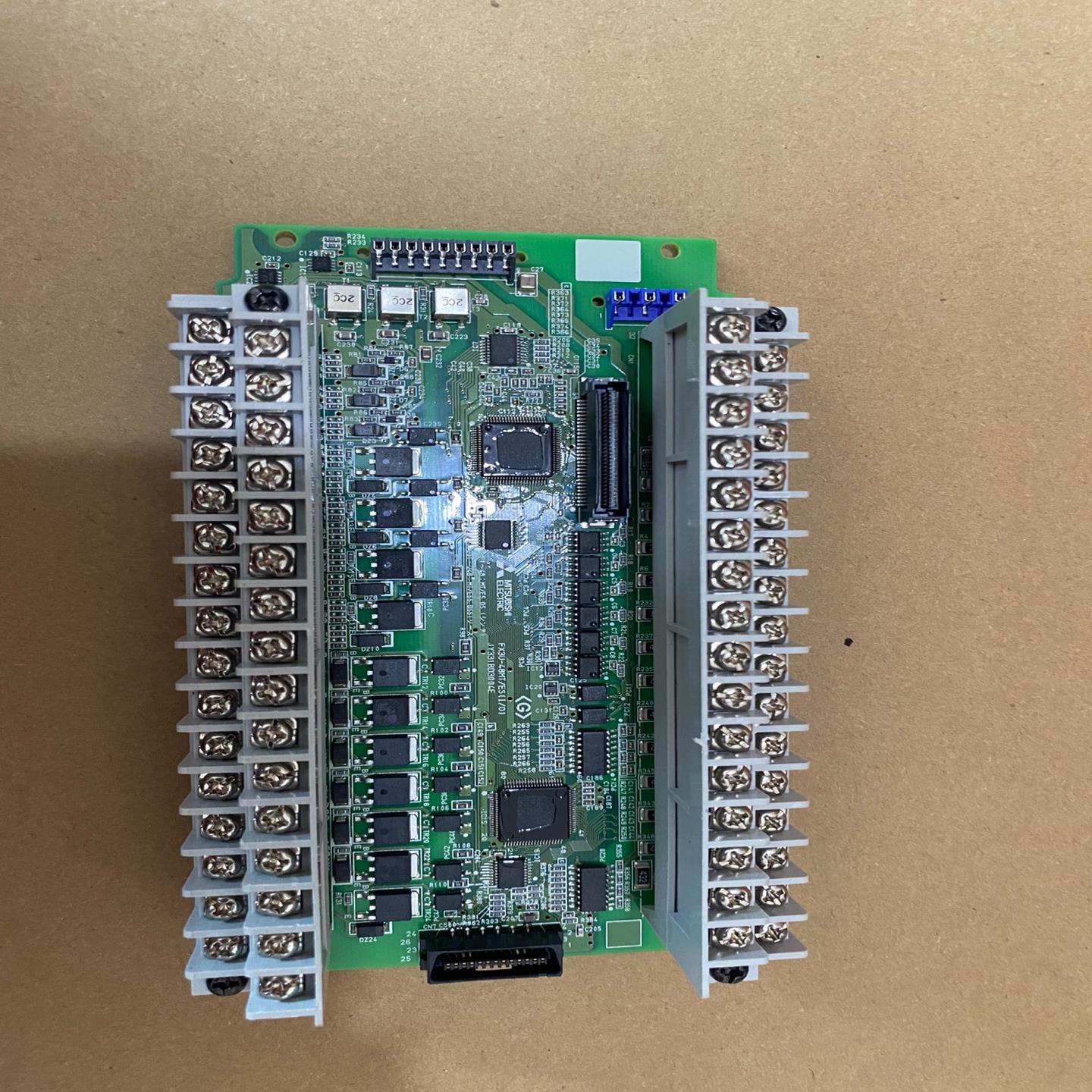 全新原厂原装三菱PLC FX3U-48MT/ES主板IO板，