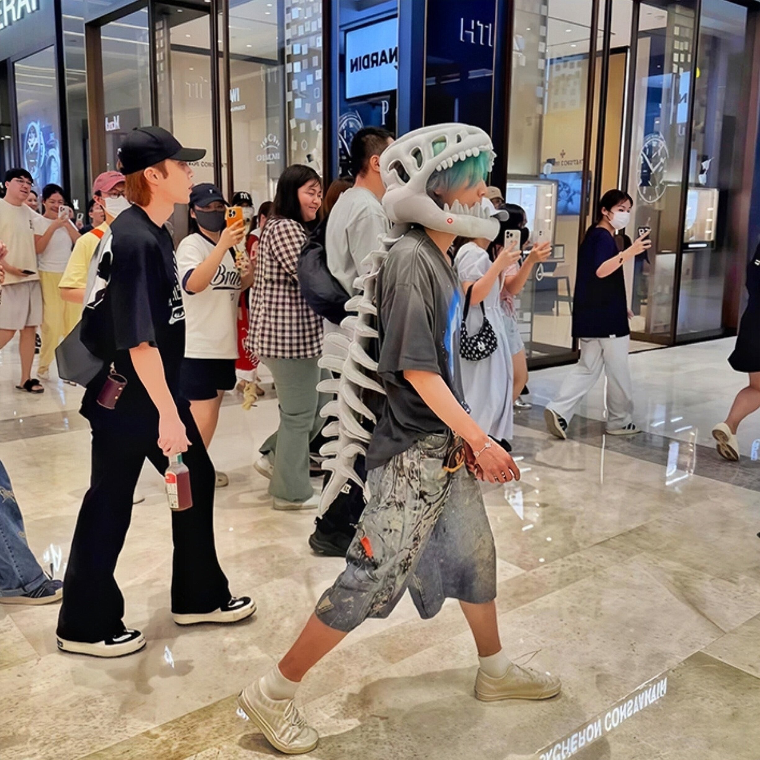 鹿晗同款恐龙骨架头套搞怪装扮创意造型趣味表演毛绒玩具生日礼物