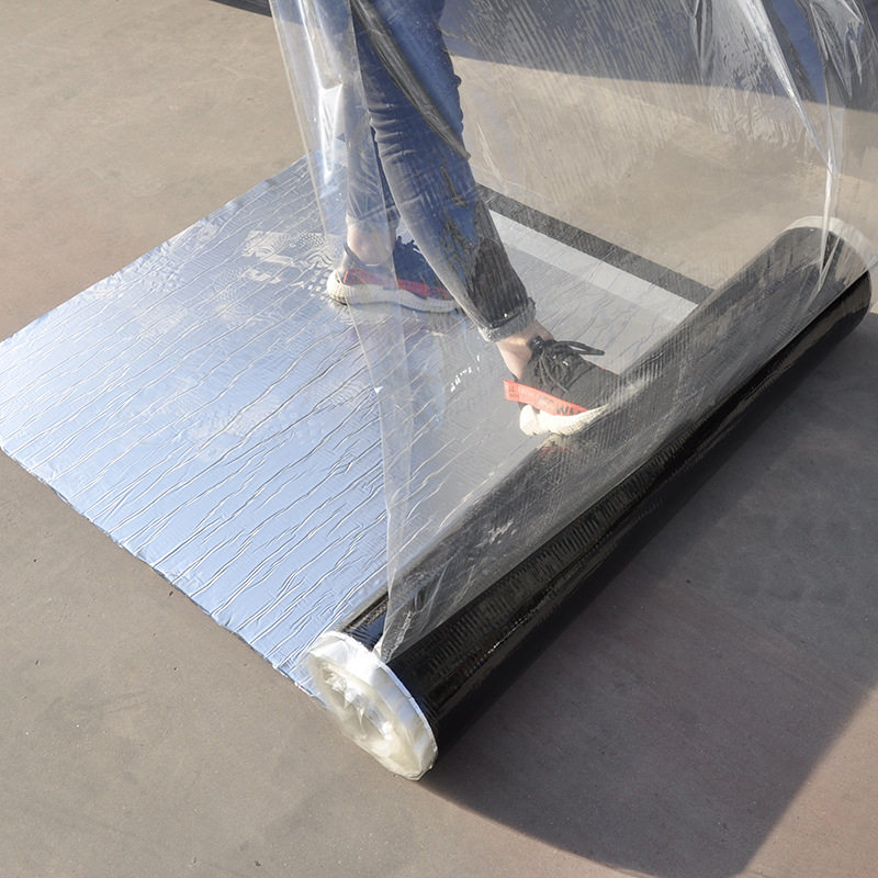 铝箔面自粘防水卷材 瓦房裂缝补漏免火烤湿铺/预铺聚酯胎防水材料