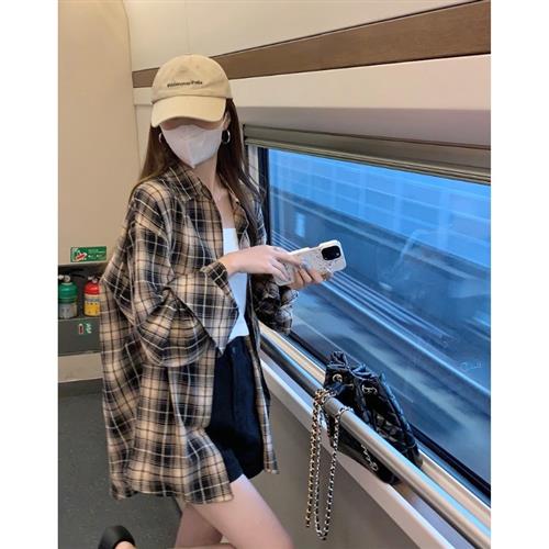 美式黑色复古长袖格子衬衫女大码胖mm防晒开衫开襟衫外套上衣秋
