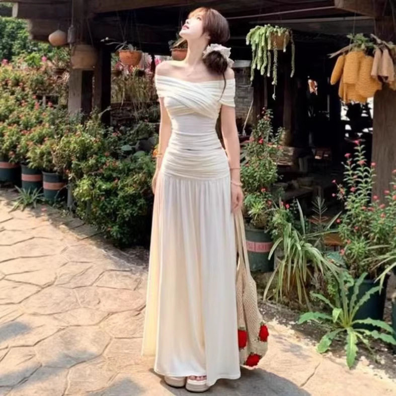 法式白色一字肩上衣女早春设计感温柔气质针织半身长裙两件套装裙