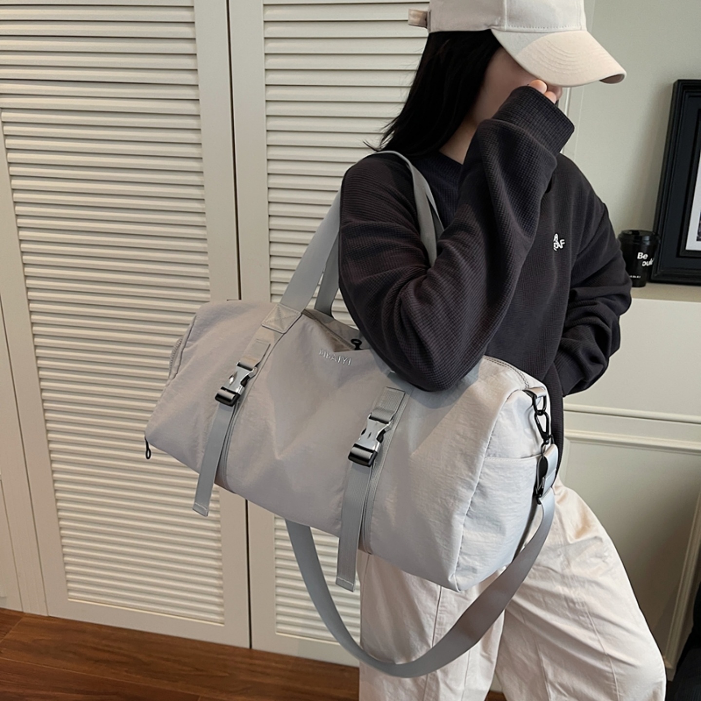干湿分离大容量学生旅行包健身