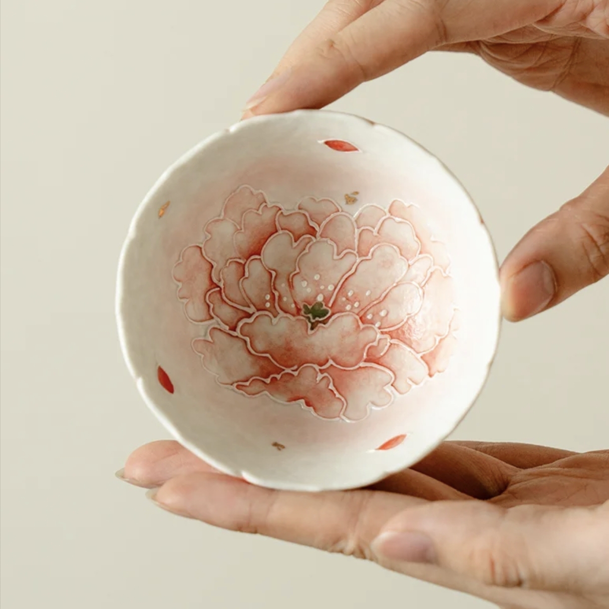 高档陶瓷茶杯岩矿柚粉内绘牡丹个人专用喝茶杯功夫茶具精致品茗杯