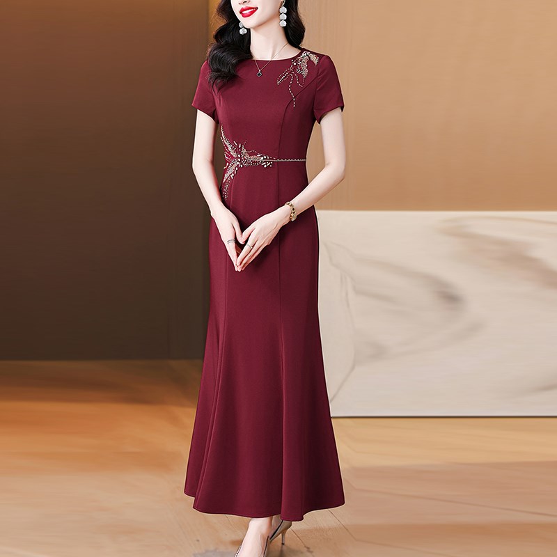 结婚妈妈礼服五一喜婆婆婚宴装平时可穿高贵大码鱼尾连Y衣裙高级
