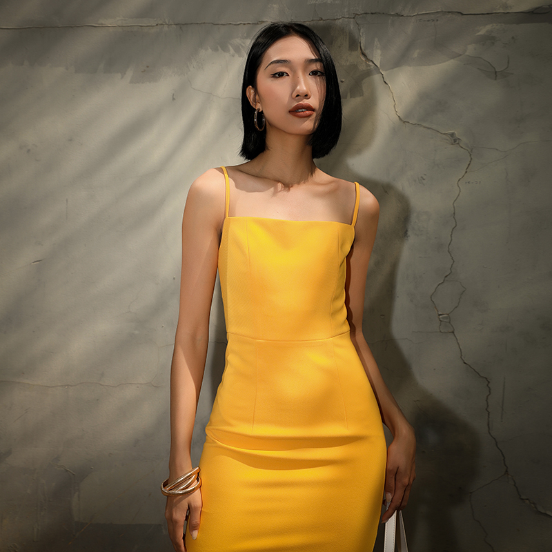 BRAND BY MEI【王牌剪裁】经典修身不紧绷过膝铅笔吊带连衣裙黄色