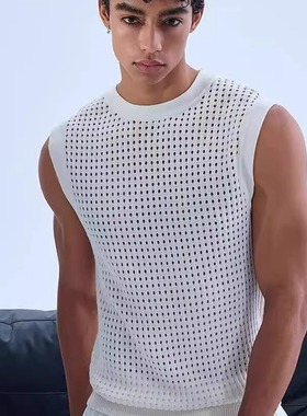 Knitted sleeveless vest纯色圆领镂空网眼针织毛衣小坎肩背心男