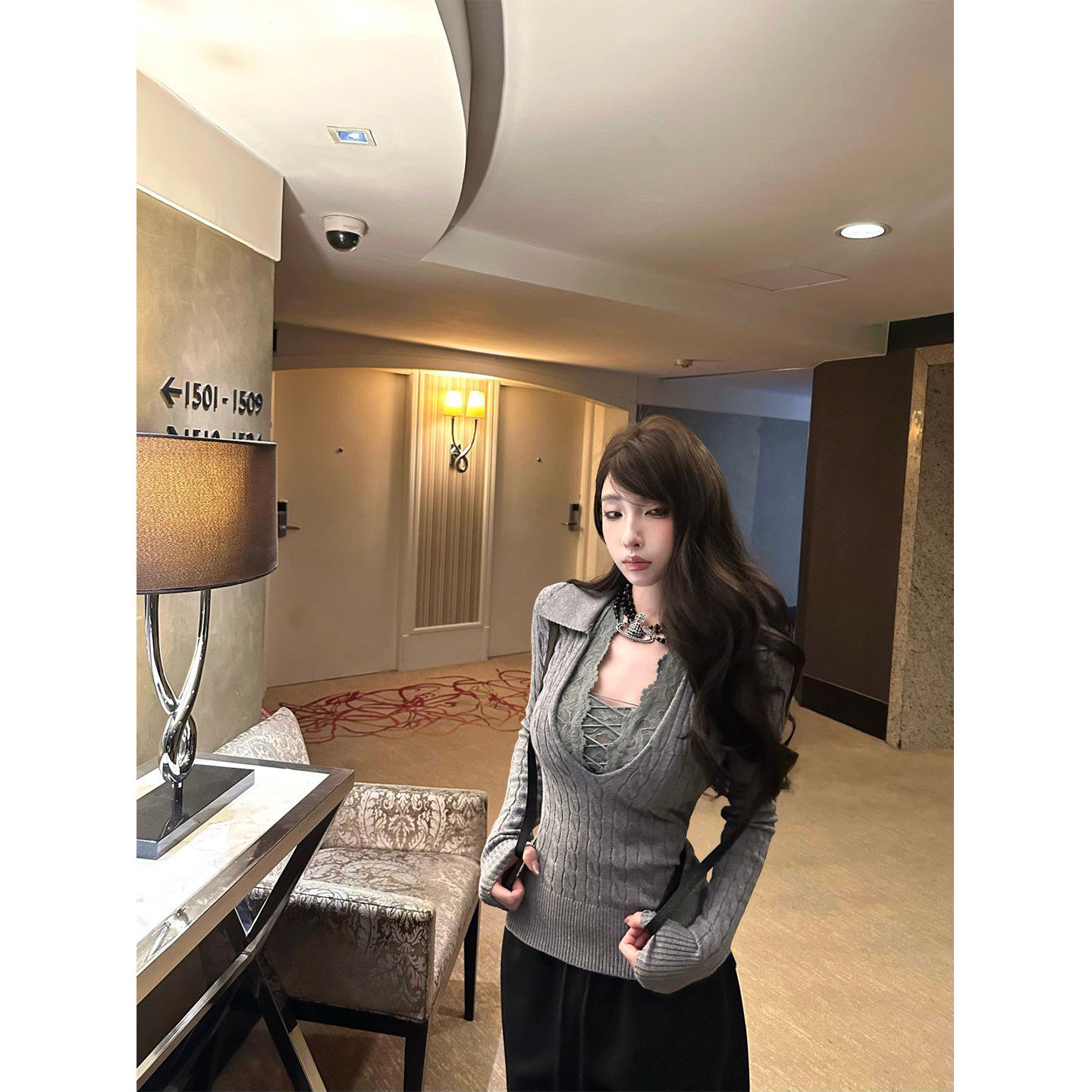 FuunJ 韩女身段深V翻领麻花针织衫套装带胸垫蕾丝吊带背心两件套,个性定制/设计服务/DIY,棉服工装,淘宝优惠券,粉丝福利购,淘宝优惠卷