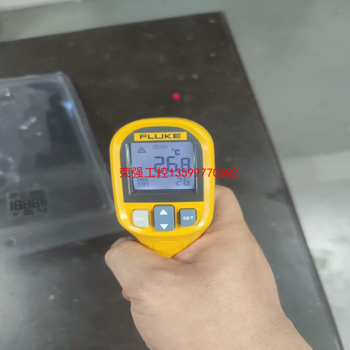 【荣强工控】FLUKE福禄克温度计MT4 MAX+红外线测温仪，几乎几新图片