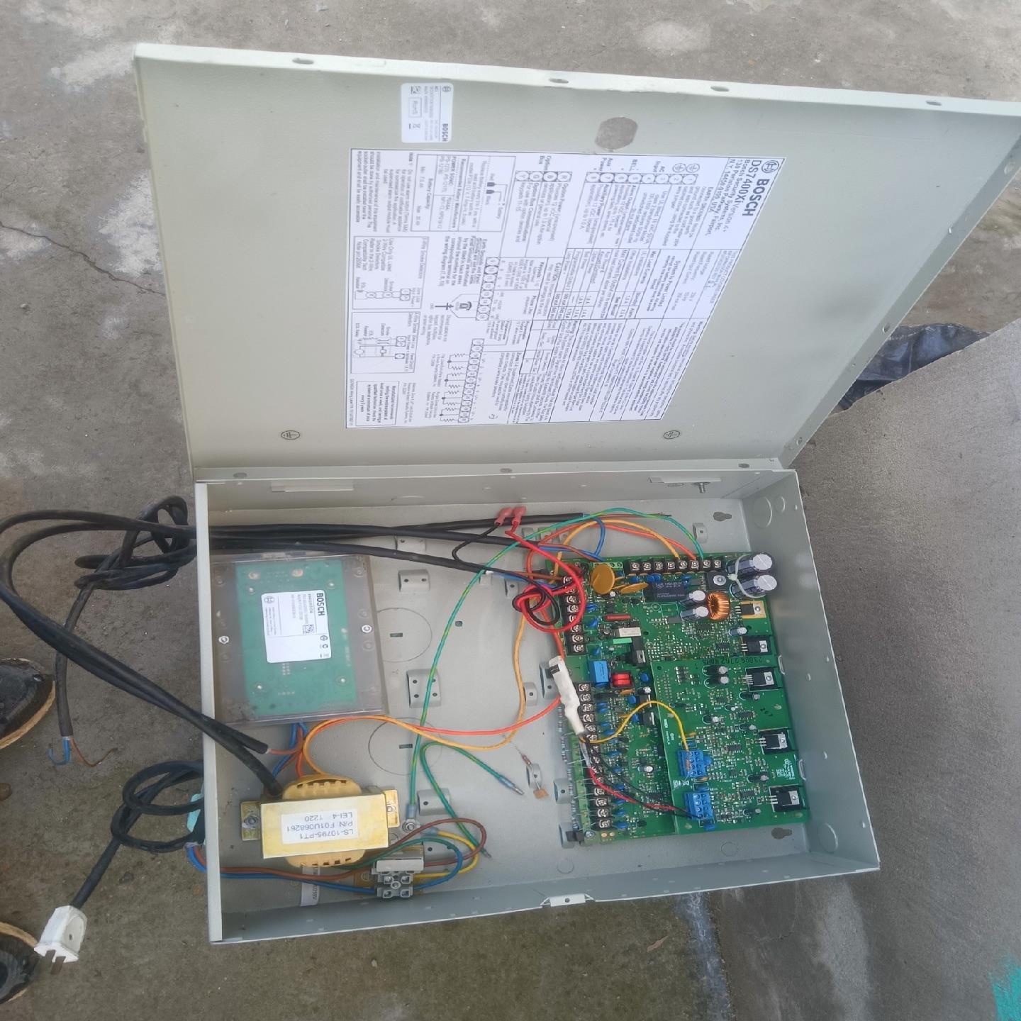 BOSCH博世总线式报警主机(DS7400Xi）一台整机，单
