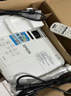 爱普生投影仪，型号CB-S04,成色特别新9成新，实拍如下图