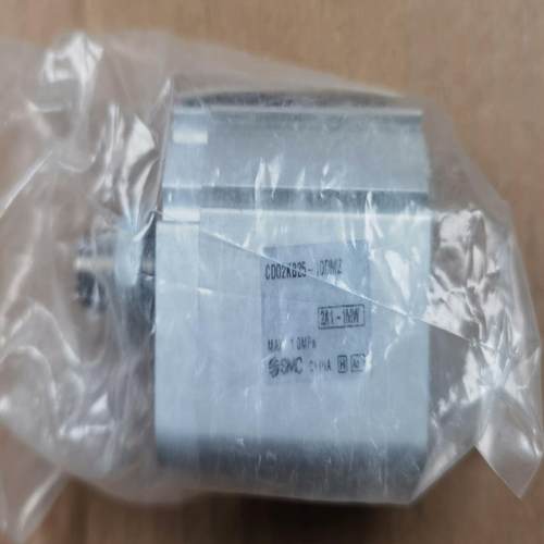 SMC CDQ2KB25-10DMZ 2A1-1MW 气缸,
