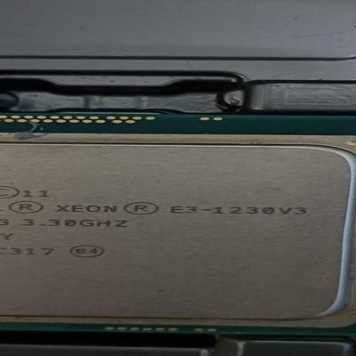 英特尔 E3-1230V3 只有几十个了，要的密我